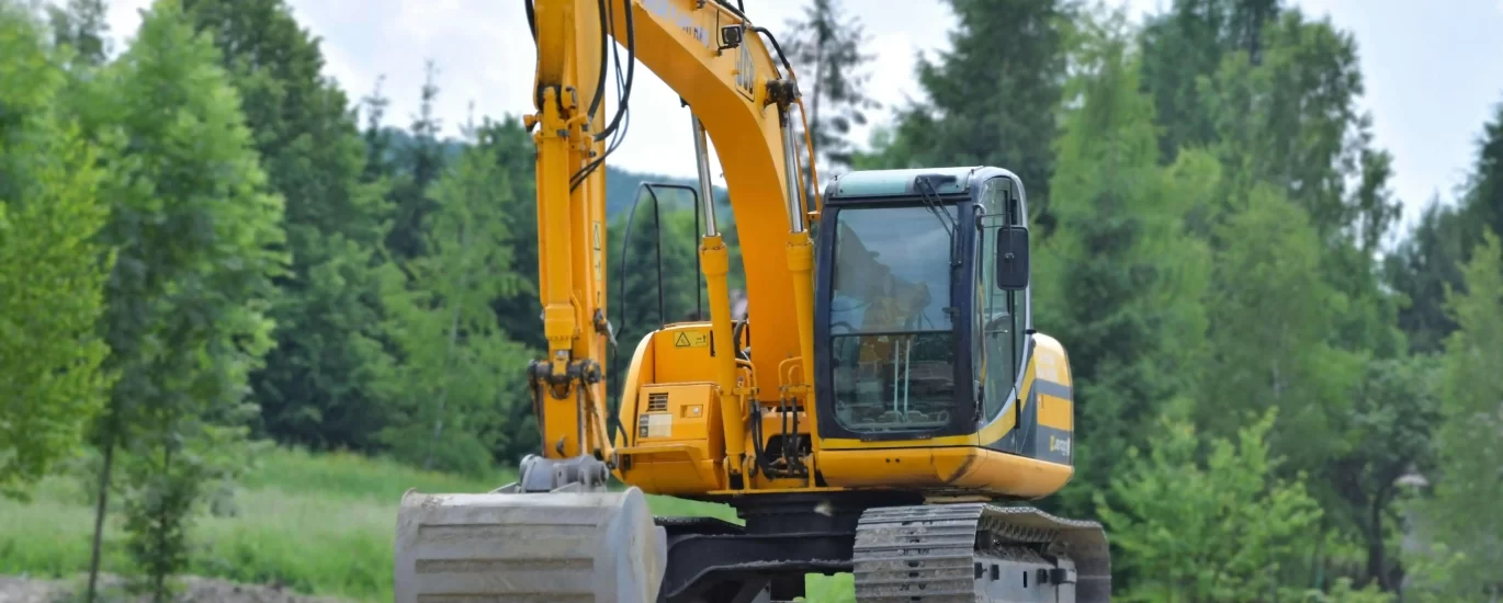 excavation, job site, successful excavation contractor, construction industry, heavy machinery